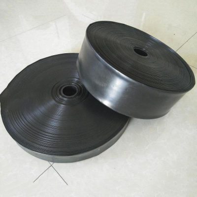 Ống xẹp dẫn nước phi 75MM, 90MM và 110 MM, Dây dẫn tưới PE , Ống PE mềm dẫn nước (Cuộn 100 mét)